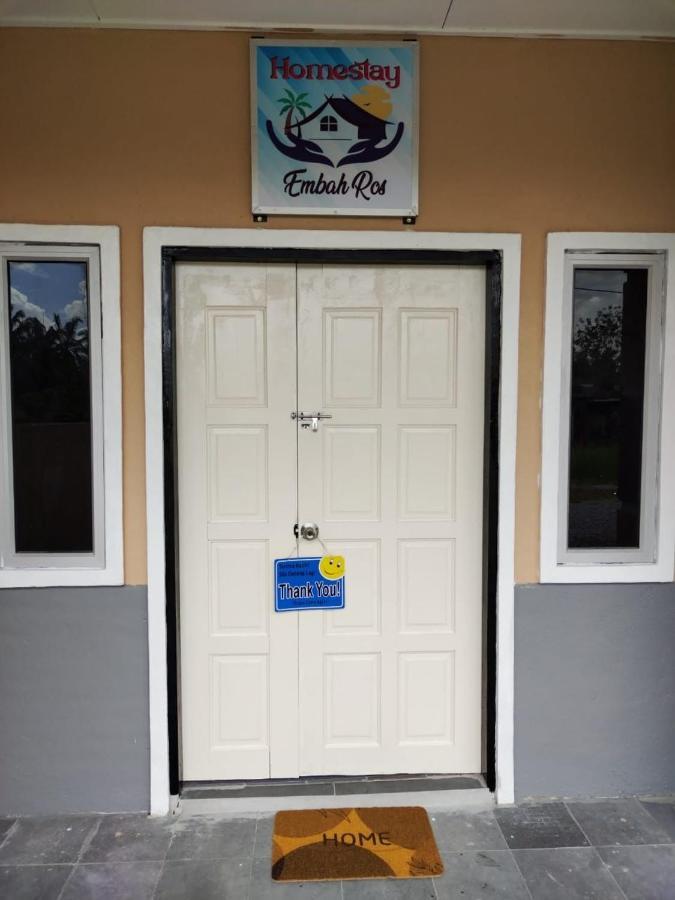 Homestay Embah Ros & Embah Lek Hutan Melintang ภายนอก รูปภาพ